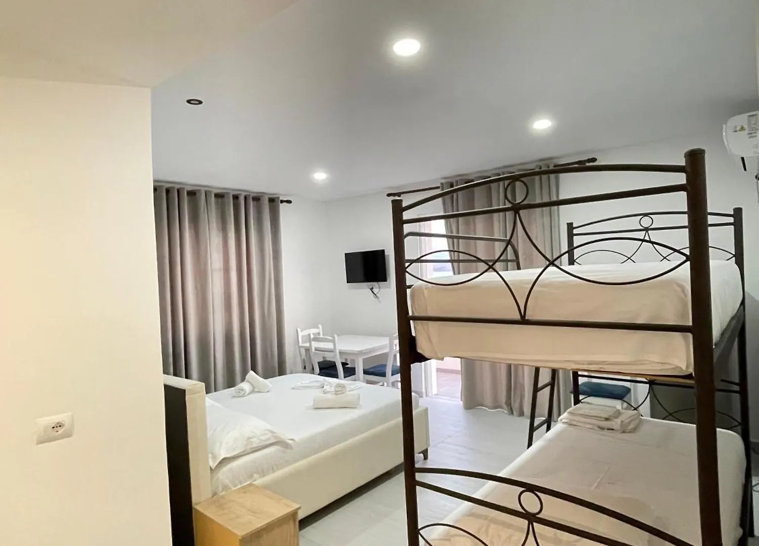 Апартаменты Villa Besnik Саранда Албания